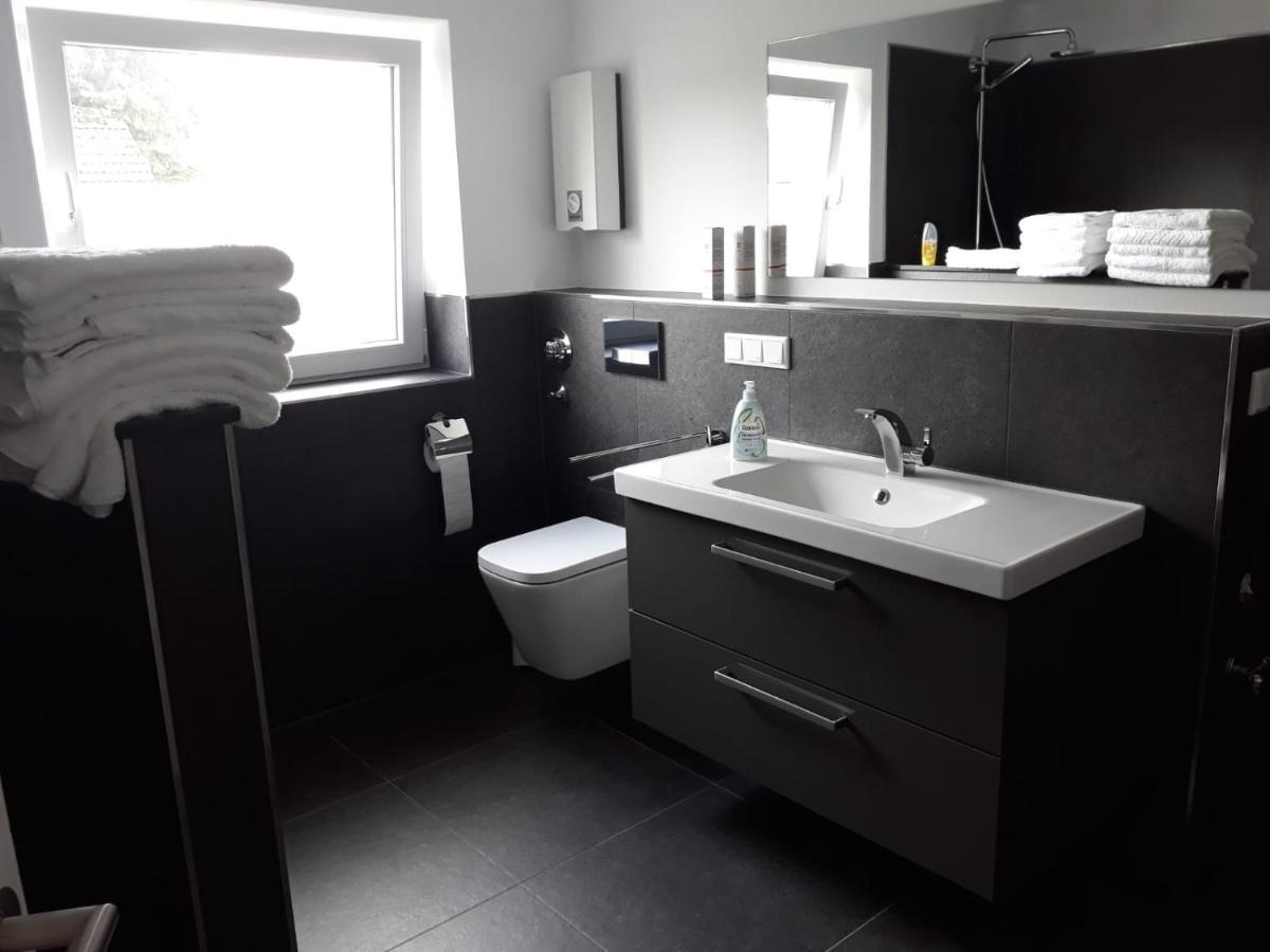 Ferienwohnung Wohnung Krefeld Forstwald Hoeltehoffe Екстериор снимка